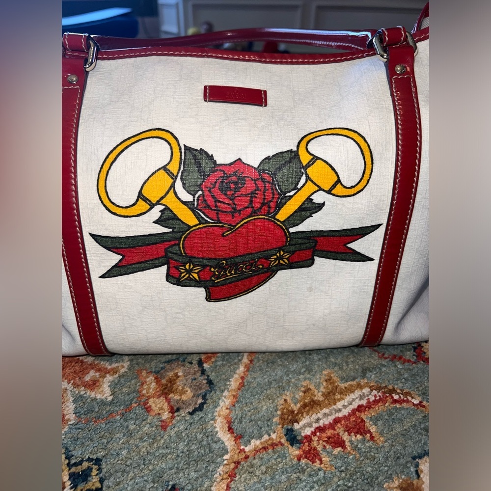 Gucci Supreme Tattoo Heart Tote Bag – Limited Edition 2008 GG Canvas Red Trim - Picture 2 of 16